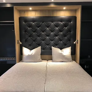 Hotel Deluxe ****
